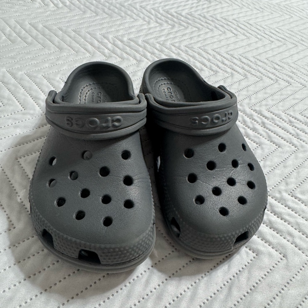 CROCS Toddler Clogs Grey | 9C